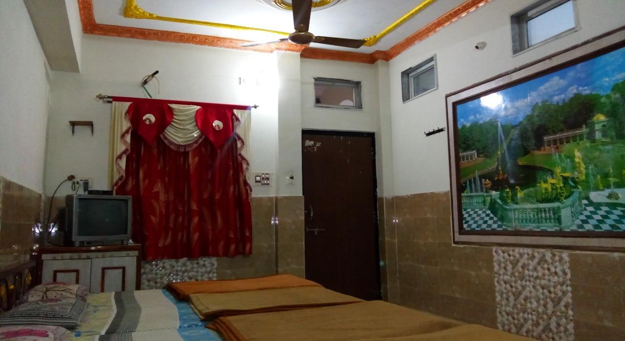 Hotel Amber Plaza Chittorgarh Zewnętrze zdjęcie